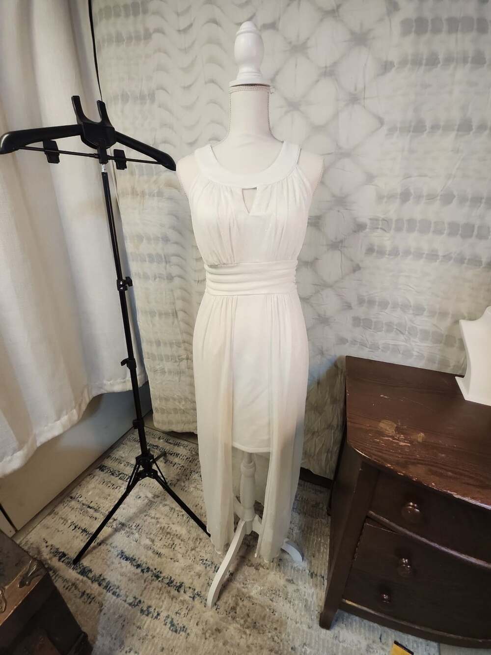 Sweet Storm Dress Size L White Metallic Sparkle Halter Keyhole Maxi